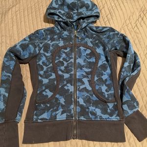 Lululemon scuba hoodie 10 with side panels